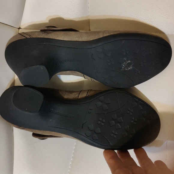 Naturalizer Neema Suede Block Heel Pumps Tan Taupe Comfort Size 7.5 - Picture 4 of 6